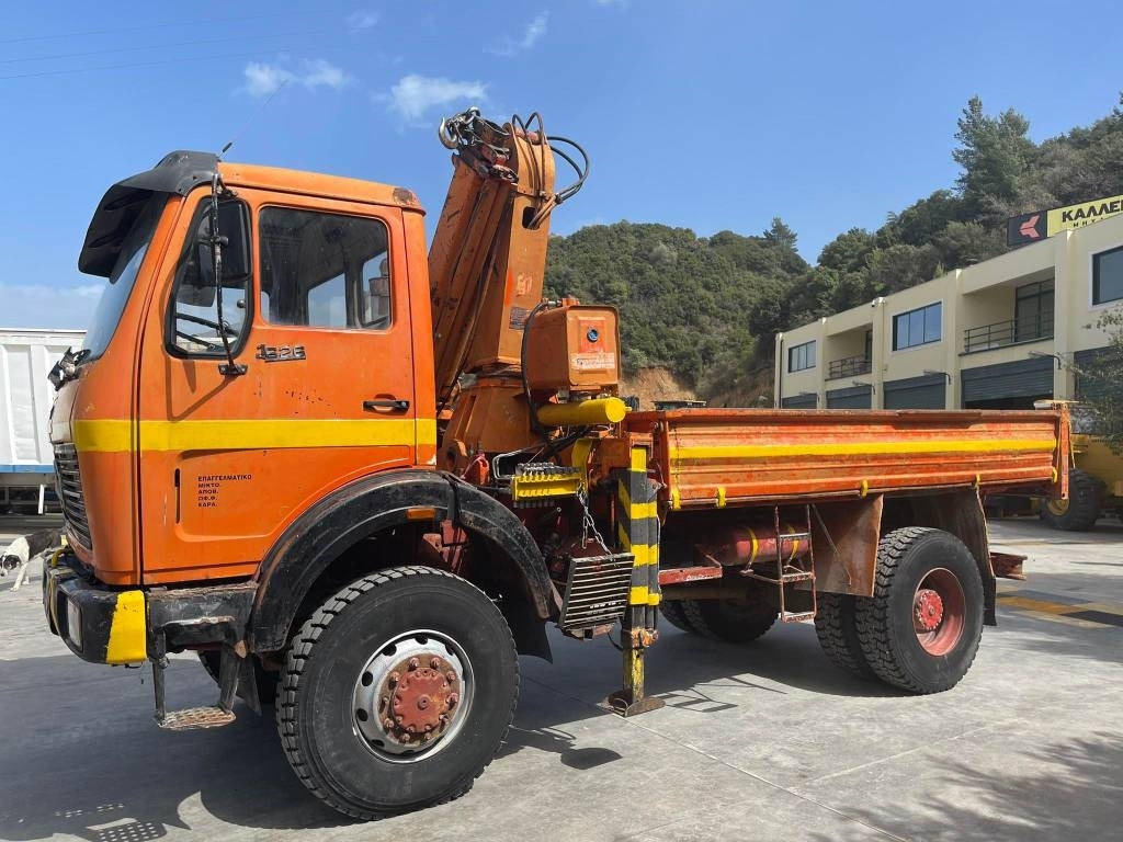 Mercedes-Benz 1626K - Kamion s kranom: slika Mercedes-Benz 1626K - Kamion s kranom Mercedes-Benz 1626K - Kamion s kranom: slika Mercedes-Benz 1626K - Kamion s kranom