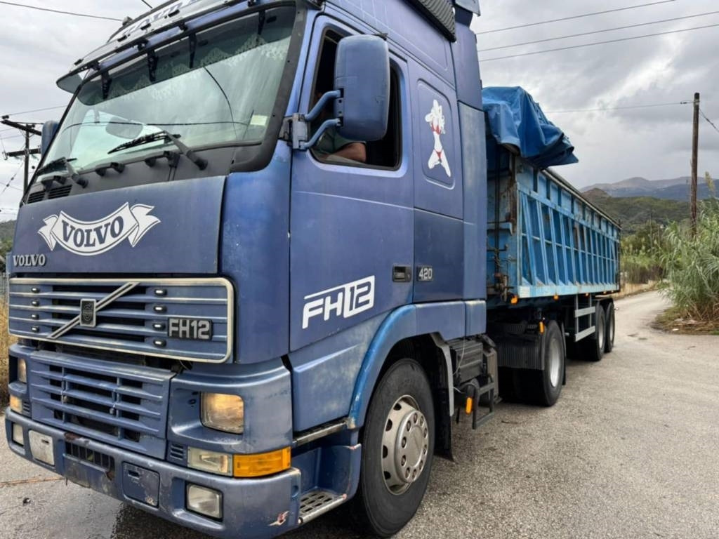 Volvo FH 12 420 - Kiper: slika Volvo FH 12 420 - Kiper Volvo FH 12 420 - Kiper: slika Volvo FH 12 420 - Kiper