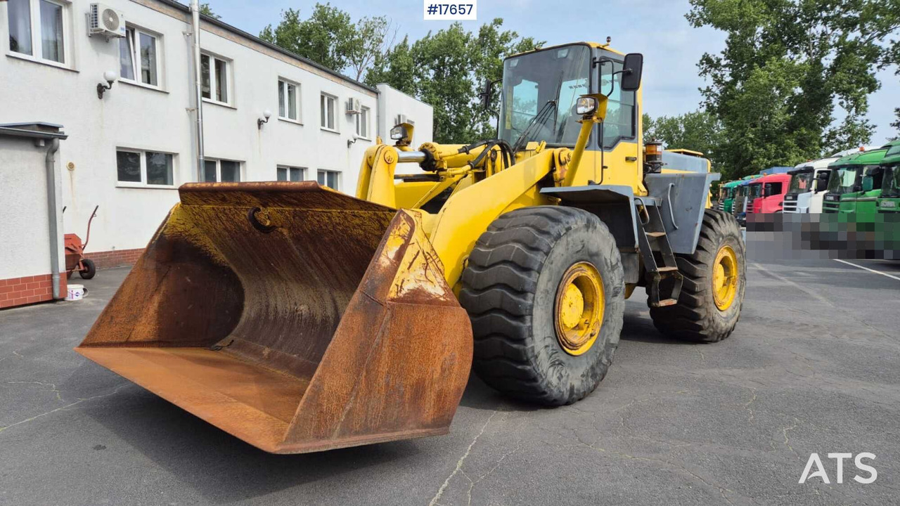 2000 Komatsu WA420-3H - Utovarivač na kotačima: slika 2000 Komatsu WA420-3H - Utovarivač na kotačima 2000 Komatsu WA420-3H - Utovarivač na kotačima: slika 2000 Komatsu WA420-3H - Utovarivač na kotačima