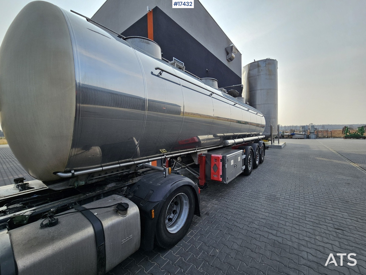 2006 Magyar SR34 food tanker - Poluprikolica cisterna: slika 2006 Magyar SR34 food tanker - Poluprikolica cisterna 2006 Magyar SR34 food tanker - Poluprikolica cisterna: slika 2006 Magyar SR34 food tanker - Poluprikolica cisterna