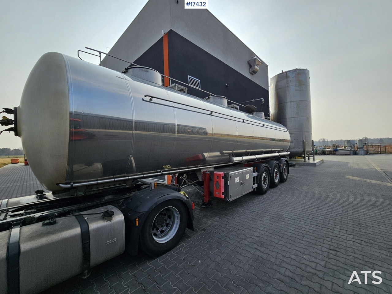 2006 Magyar SR34 food tanker - Poluprikolica cisterna: slika 2006 Magyar SR34 food tanker - Poluprikolica cisterna 2006 Magyar SR34 food tanker - Poluprikolica cisterna: slika 2006 Magyar SR34 food tanker - Poluprikolica cisterna