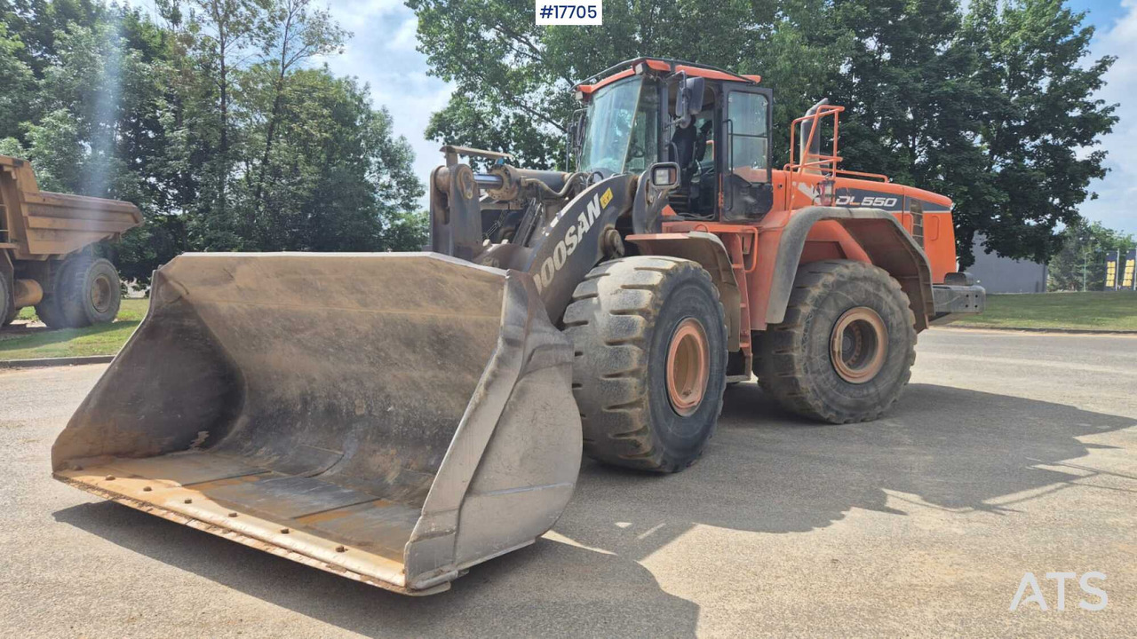 2019 Doosan DL550-5 - Utovarivač na kotačima: slika 2019 Doosan DL550-5 - Utovarivač na kotačima 2019 Doosan DL550-5 - Utovarivač na kotačima: slika 2019 Doosan DL550-5 - Utovarivač na kotačima