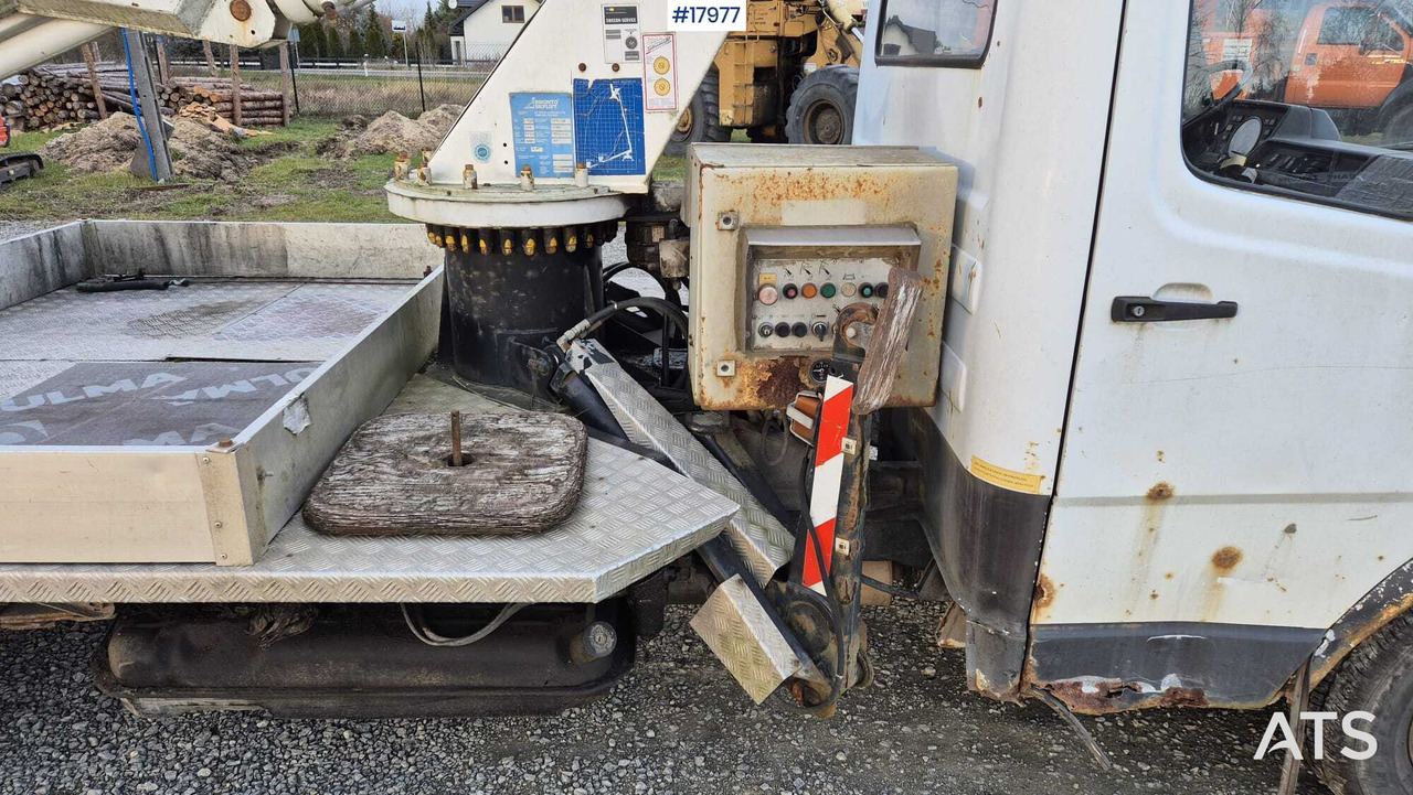 Podizna platforma montirana na kamion BRONTO SKYLIFT basket lift on Mercedes-Benz 308D chassis (1992): slika Podizna platforma montirana na kamion BRONTO SKYLIFT basket lift on Mercedes-Benz 308D chassis (1992)