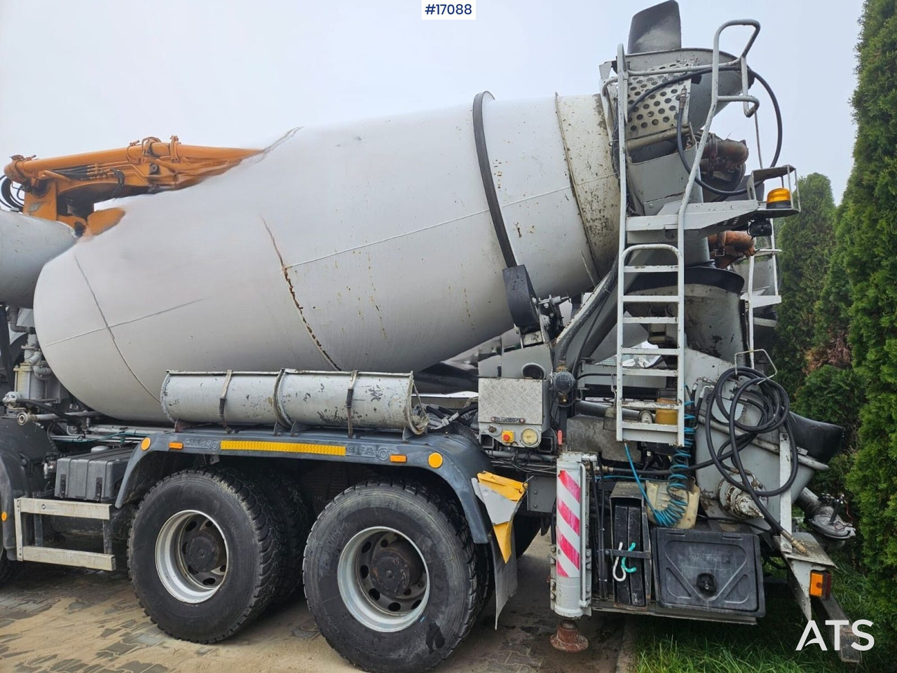 Beton pumpa Concrete pump CIFA Magnum MK 28,4  IVECO 8x4 (2006): slika Beton pumpa Concrete pump CIFA Magnum MK 28,4  IVECO 8x4 (2006)