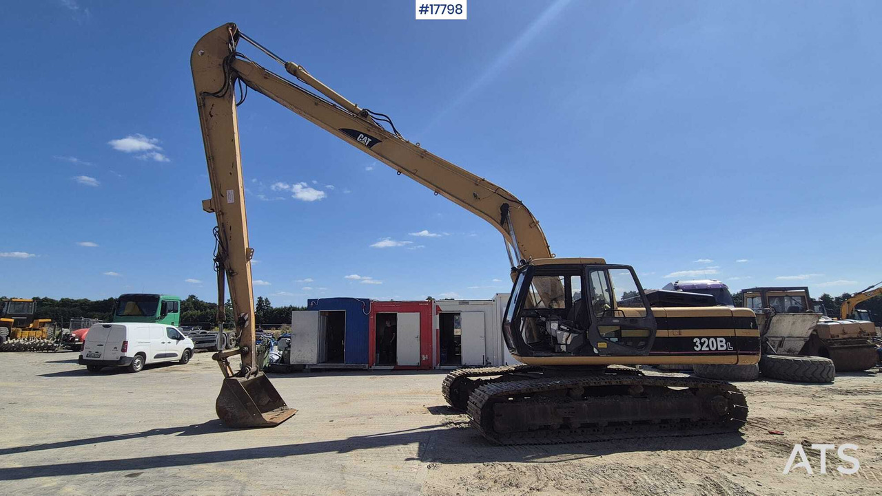 Crawler excavator JCB JS 220 LONG 16m (1997) - Bager gusjeničar: slika Crawler excavator JCB JS 220 LONG 16m (1997) - Bager gusjeničar Crawler excavator JCB JS 220 LONG 16m (1997) - Bager gusjeničar: slika Crawler excavator JCB JS 220 LONG 16m (1997) - Bager gusjeničar