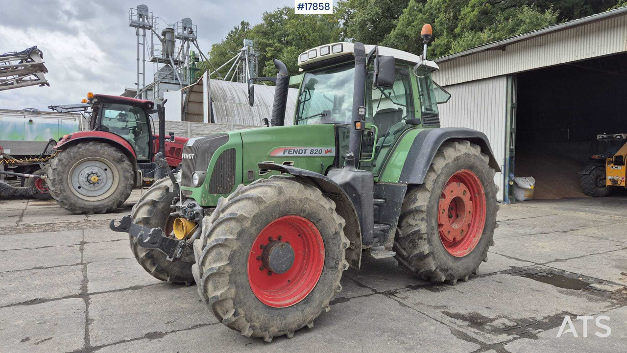 FENDT 820 VARIO TMS agricultural tractor (2011) - Traktor: slika FENDT 820 VARIO TMS agricultural tractor (2011) - Traktor FENDT 820 VARIO TMS agricultural tractor (2011) - Traktor: slika FENDT 820 VARIO TMS agricultural tractor (2011) - Traktor