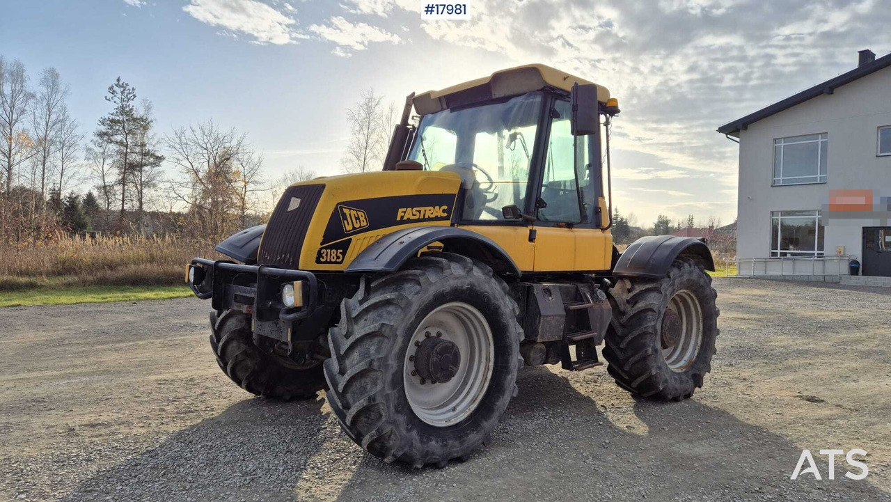 JCB HMV Fastrack 3185 agricultural tractor (2001) - Traktor: slika JCB HMV Fastrack 3185 agricultural tractor (2001) - Traktor JCB HMV Fastrack 3185 agricultural tractor (2001) - Traktor: slika JCB HMV Fastrack 3185 agricultural tractor (2001) - Traktor