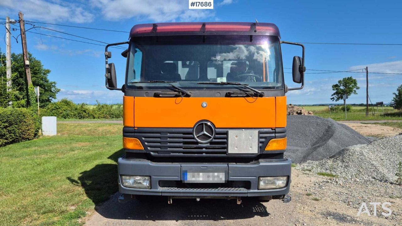 Mercedes-Benz 1828 hooklift (1999) two containers - Kamion s kukastom dizalicom: slika Mercedes-Benz 1828 hooklift (1999) two containers - Kamion s kukastom dizalicom Mercedes-Benz 1828 hooklift (1999) two containers - Kamion s kukastom dizalicom: slika Mercedes-Benz 1828 hooklift (1999) two containers - Kamion s kukastom dizalicom
