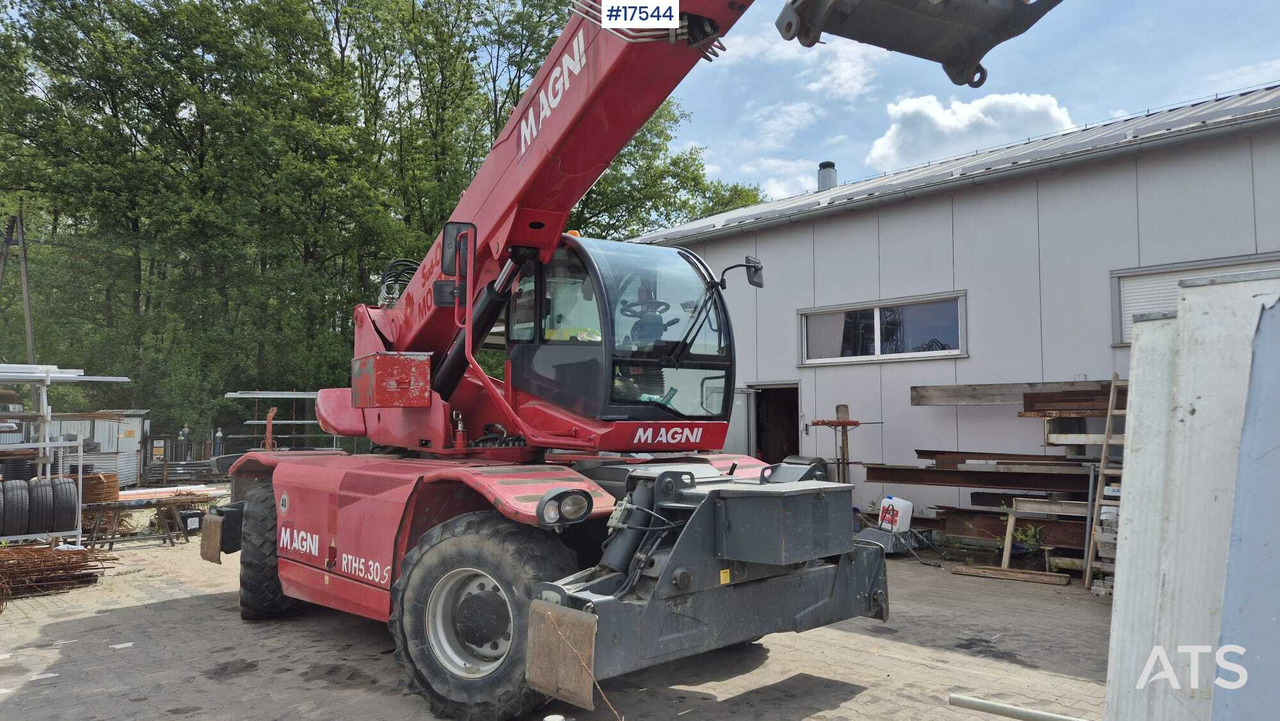 Rotating telescopic handler MAGNI RTH 5.30 SM/C (2016) - Teleskopski rukovatelj: slika Rotating telescopic handler MAGNI RTH 5.30 SM/C (2016) - Teleskopski rukovatelj Rotating telescopic handler MAGNI RTH 5.30 SM/C (2016) - Teleskopski rukovatelj: slika Rotating telescopic handler MAGNI RTH 5.30 SM/C (2016) - Teleskopski rukovatelj