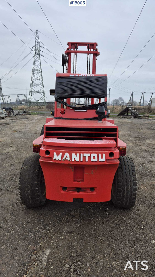 Viličar za teške terene Rough terrain forklift MANITOU MB 30N (1993): slika Viličar za teške terene Rough terrain forklift MANITOU MB 30N (1993)