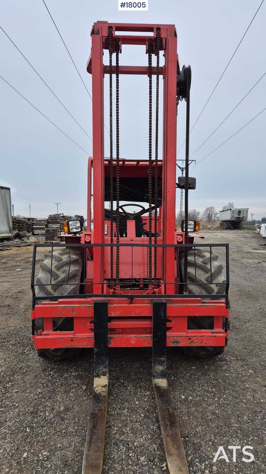 Viličar za teške terene Rough terrain forklift MANITOU MB 30N (1993): slika Viličar za teške terene Rough terrain forklift MANITOU MB 30N (1993)