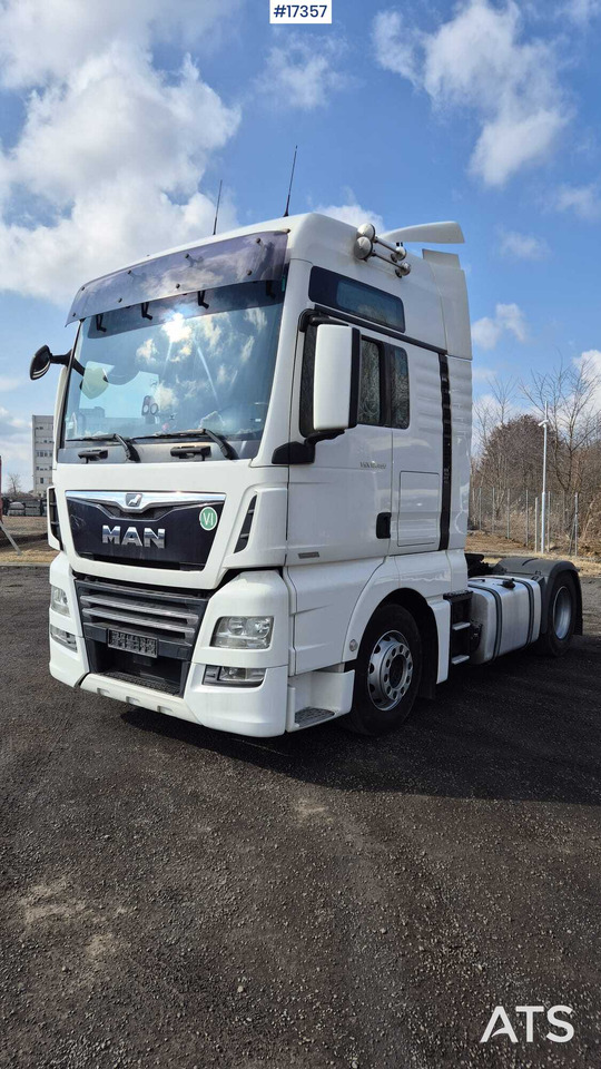 Truck tractor MAN TGX 18.460 EfficientLine 2 (2017) - Tegljač: slika Truck tractor MAN TGX 18.460 EfficientLine 2 (2017) - Tegljač Truck tractor MAN TGX 18.460 EfficientLine 2 (2017) - Tegljač: slika Truck tractor MAN TGX 18.460 EfficientLine 2 (2017) - Tegljač