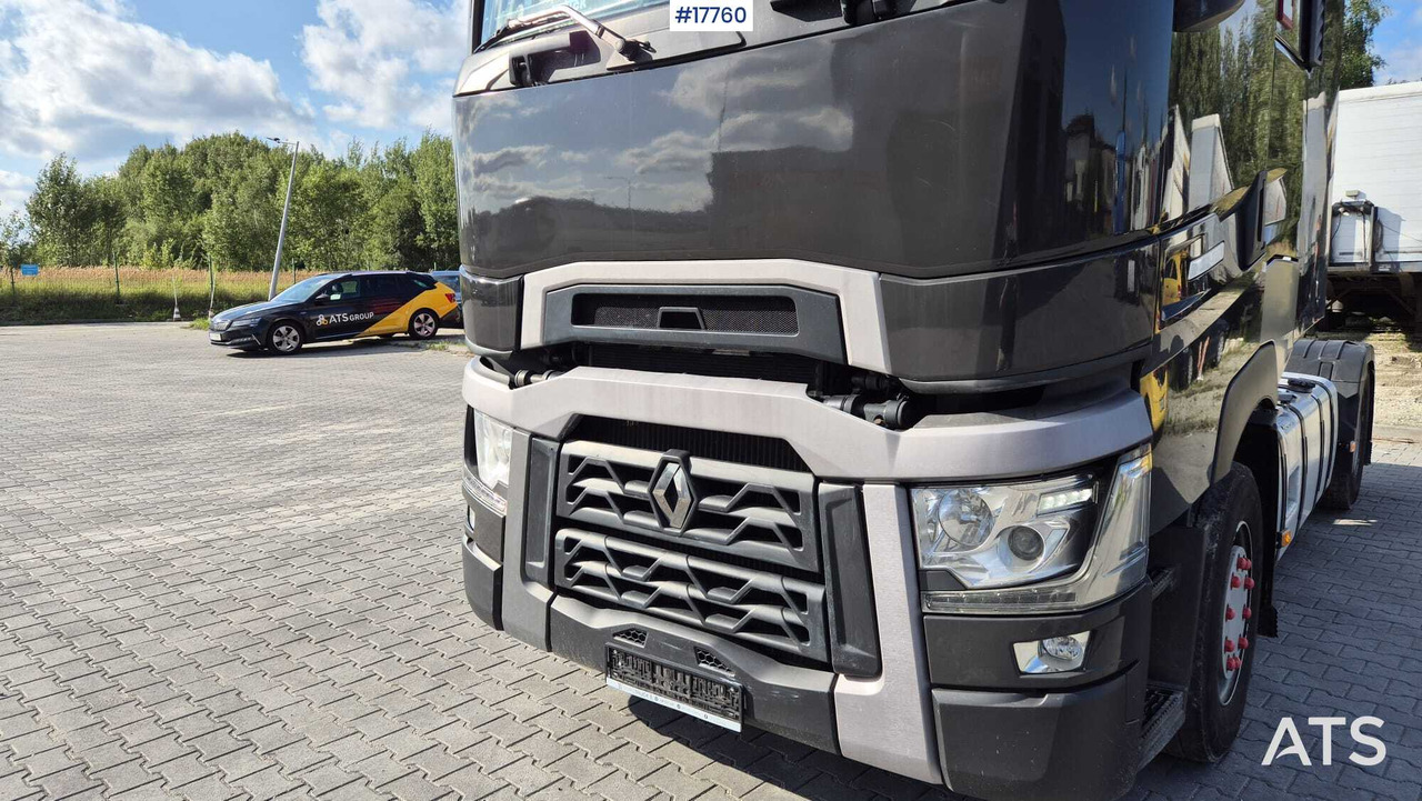 Truck tractor RENAULT T520 (2016) - Tegljač: slika Truck tractor RENAULT T520 (2016) - Tegljač Truck tractor RENAULT T520 (2016) - Tegljač: slika Truck tractor RENAULT T520 (2016) - Tegljač