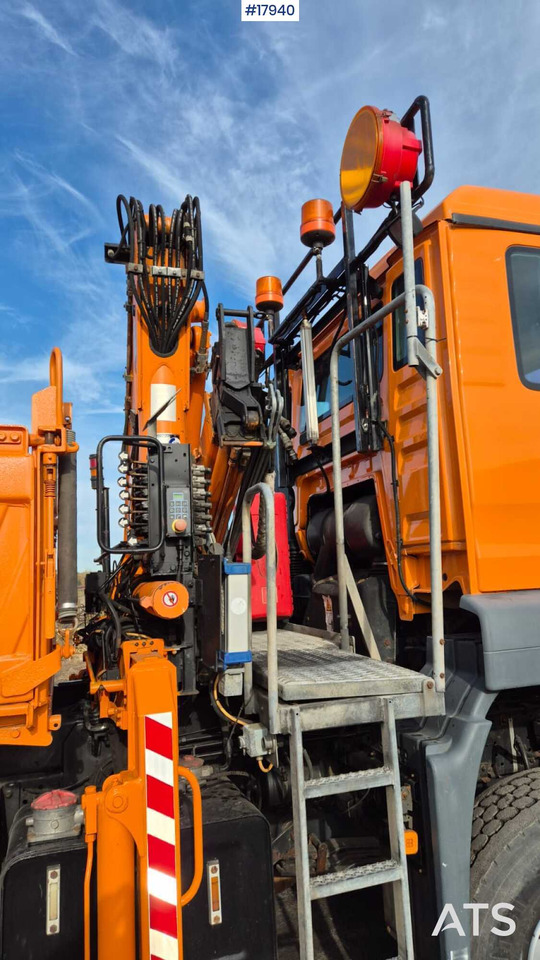 Kiper, Kamion s kranom Tipper/sand spreader with HDS - MAN TGS 28.360 6x4 (2008): slika Kiper, Kamion s kranom Tipper/sand spreader with HDS - MAN TGS 28.360 6x4 (2008)