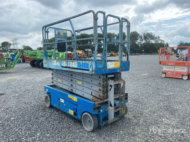 2006 Genie GS2646 Electric Scissor Lift - Škarasta podizna platforma: slika 2006 Genie GS2646 Electric Scissor Lift - Škarasta podizna platforma 2006 Genie GS2646 Electric Scissor Lift - Škarasta podizna platforma: slika 2006 Genie GS2646 Electric Scissor Lift - Škarasta podizna platforma