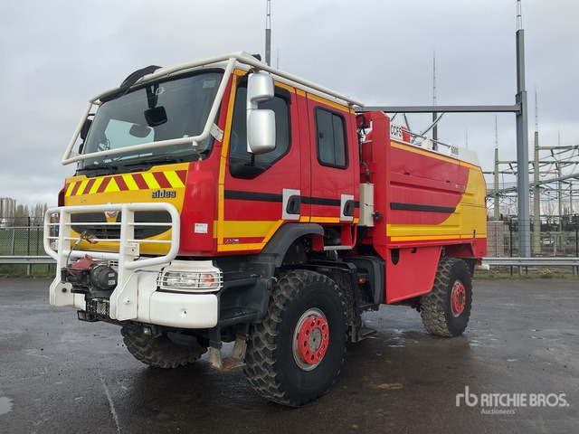 2007 Renault 410DXI CCFS 6000 4x4 Crew Cab Fire Truck - Vatrogasno vozilo: slika 2007 Renault 410DXI CCFS 6000 4x4 Crew Cab Fire Truck - Vatrogasno vozilo 2007 Renault 410DXI CCFS 6000 4x4 Crew Cab Fire Truck - Vatrogasno vozilo: slika 2007 Renault 410DXI CCFS 6000 4x4 Crew Cab Fire Truck - Vatrogasno vozilo