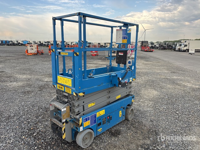2013 Genie GS1932 Electric Scissor Lift - Škarasta podizna platforma: slika 2013 Genie GS1932 Electric Scissor Lift - Škarasta podizna platforma 2013 Genie GS1932 Electric Scissor Lift - Škarasta podizna platforma: slika 2013 Genie GS1932 Electric Scissor Lift - Škarasta podizna platforma