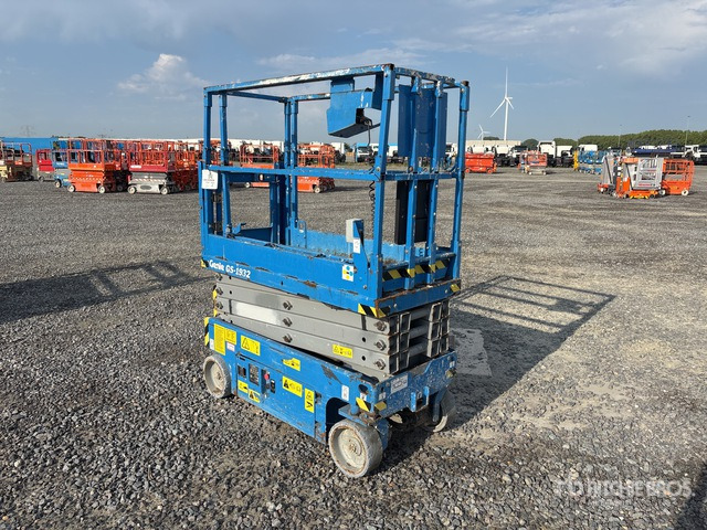 2013 Genie GS1932 Electric Scissor Lift - Škarasta podizna platforma: slika 2013 Genie GS1932 Electric Scissor Lift - Škarasta podizna platforma 2013 Genie GS1932 Electric Scissor Lift - Škarasta podizna platforma: slika 2013 Genie GS1932 Electric Scissor Lift - Škarasta podizna platforma