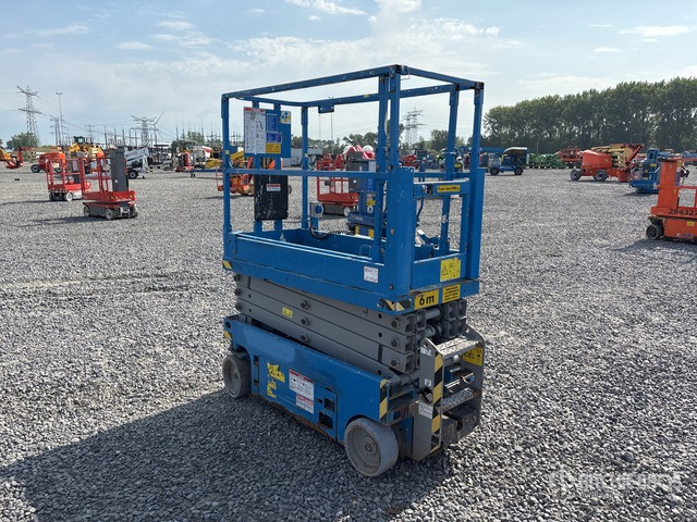 2013 Genie GS1932 Electric Scissor Lift - Škarasta podizna platforma: slika 2013 Genie GS1932 Electric Scissor Lift - Škarasta podizna platforma 2013 Genie GS1932 Electric Scissor Lift - Škarasta podizna platforma: slika 2013 Genie GS1932 Electric Scissor Lift - Škarasta podizna platforma