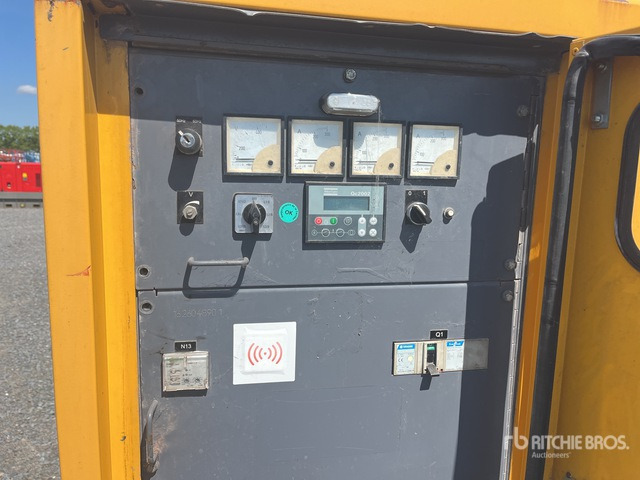 2014 Atlas Copco QAS150 150 kVA Skid-Mounted Generator Set - Generatorski set: slika 2014 Atlas Copco QAS150 150 kVA Skid-Mounted Generator Set - Generatorski set 2014 Atlas Copco QAS150 150 kVA Skid-Mounted Generator Set - Generatorski set: slika 2014 Atlas Copco QAS150 150 kVA Skid-Mounted Generator Set - Generatorski set