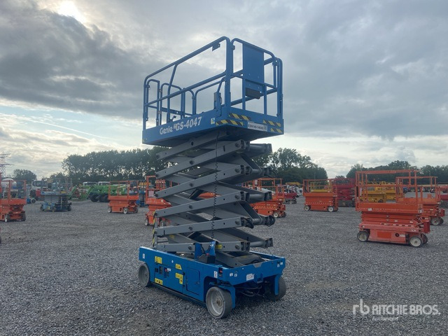 2014 Genie GS-4047 Electric Scissor Lift - Škarasta podizna platforma: slika 2014 Genie GS-4047 Electric Scissor Lift - Škarasta podizna platforma 2014 Genie GS-4047 Electric Scissor Lift - Škarasta podizna platforma: slika 2014 Genie GS-4047 Electric Scissor Lift - Škarasta podizna platforma