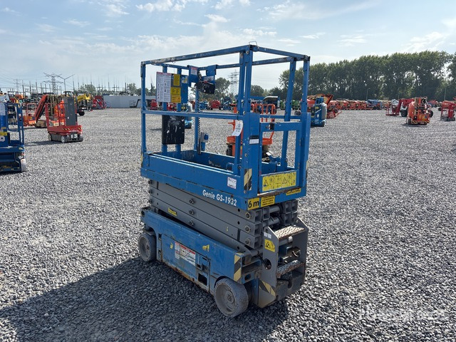 2014 Genie GS1932 Electric Scissor Lift - Škarasta podizna platforma: slika 2014 Genie GS1932 Electric Scissor Lift - Škarasta podizna platforma 2014 Genie GS1932 Electric Scissor Lift - Škarasta podizna platforma: slika 2014 Genie GS1932 Electric Scissor Lift - Škarasta podizna platforma