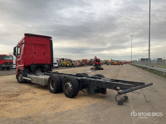 2015 Mercedes-Benz 2542 6x2 (Inoperable) Cab and Chassis - Kamion-šasija: slika 2015 Mercedes-Benz 2542 6x2 (Inoperable) Cab and Chassis - Kamion-šasija 2015 Mercedes-Benz 2542 6x2 (Inoperable) Cab and Chassis - Kamion-šasija: slika 2015 Mercedes-Benz 2542 6x2 (Inoperable) Cab and Chassis - Kamion-šasija