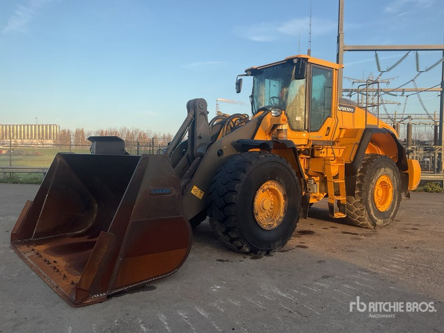 2015 Volvo L180H Wheel Loader - Utovarivač na kotačima: slika 2015 Volvo L180H Wheel Loader - Utovarivač na kotačima 2015 Volvo L180H Wheel Loader - Utovarivač na kotačima: slika 2015 Volvo L180H Wheel Loader - Utovarivač na kotačima