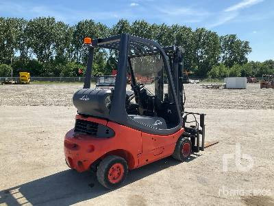 LINDE H20T-03 2000 kg - Viličar: slika LINDE H20T-03 2000 kg - Viličar LINDE H20T-03 2000 kg - Viličar: slika LINDE H20T-03 2000 kg - Viličar