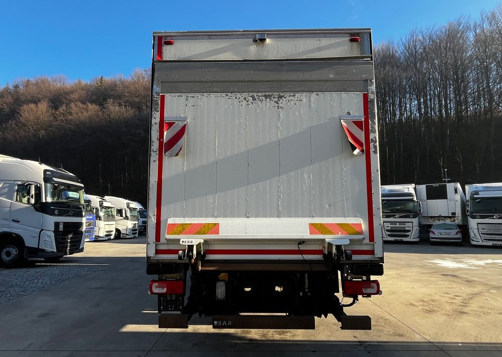 DAF CF 370 // 2017 Rok // 4x2 // Chłodnia Carrier Supra 1150 // Kabina Sypialna // Winda // - Kamion hladnjača: slika DAF CF 370 // 2017 Rok // 4x2 // Chłodnia Carrier Supra 1150 // Kabina Sypialna // Winda // - Kamion hladnjača DAF CF 370 // 2017 Rok // 4x2 // Chłodnia Carrier Supra 1150 // Kabina Sypialna // Winda // - Kamion hladnjača: slika DAF CF 370 // 2017 Rok // 4x2 // Chłodnia Carrier Supra 1150 // Kabina Sypialna // Winda // - Kamion hladnjača