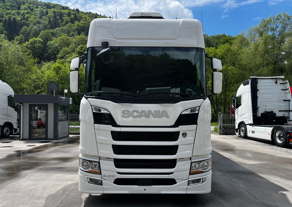 Scania R410 // 2018 Rok 6x2 // Retarder // Automat // Led // Navi // 77 // - Kamion s ceradom: slika Scania R410 // 2018 Rok 6x2 // Retarder // Automat // Led // Navi // 77 // - Kamion s ceradom Scania R410 // 2018 Rok 6x2 // Retarder // Automat // Led // Navi // 77 // - Kamion s ceradom: slika Scania R410 // 2018 Rok 6x2 // Retarder // Automat // Led // Navi // 77 // - Kamion s ceradom