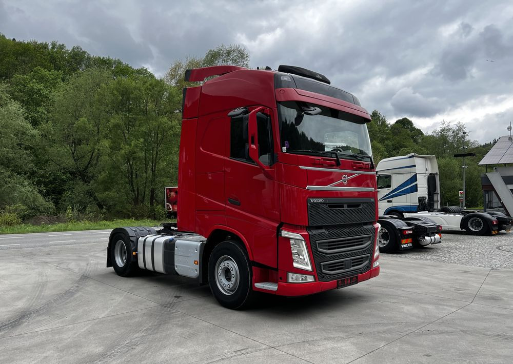 Volvo FH // Standard // 2018 // Duże zbiorniki // Klima postojowa // Radary // Idealny ! - Tegljač: slika Volvo FH // Standard // 2018 // Duże zbiorniki // Klima postojowa // Radary // Idealny ! - Tegljač Volvo FH // Standard // 2018 // Duże zbiorniki // Klima postojowa // Radary // Idealny ! - Tegljač: slika Volvo FH // Standard // 2018 // Duże zbiorniki // Klima postojowa // Radary // Idealny ! - Tegljač