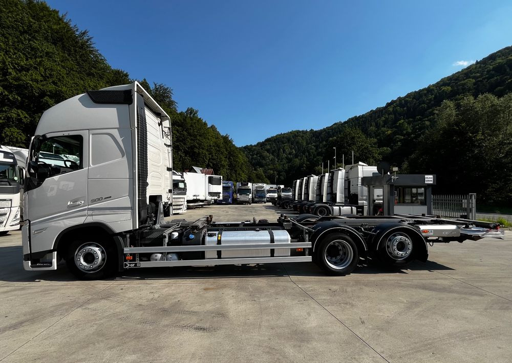 Volvo FH500 BDF 6x2 // Dolny zaczep // Euro 6 motor ! // New Face // XXL Cab // - Kamion-šasija: slika Volvo FH500 BDF 6x2 // Dolny zaczep // Euro 6 motor ! // New Face // XXL Cab // - Kamion-šasija Volvo FH500 BDF 6x2 // Dolny zaczep // Euro 6 motor ! // New Face // XXL Cab // - Kamion-šasija: slika Volvo FH500 BDF 6x2 // Dolny zaczep // Euro 6 motor ! // New Face // XXL Cab // - Kamion-šasija