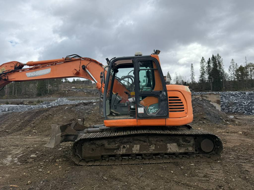 Doosan DX 140 LCR - Bager gusjeničar: slika Doosan DX 140 LCR - Bager gusjeničar Doosan DX 140 LCR - Bager gusjeničar: slika Doosan DX 140 LCR - Bager gusjeničar