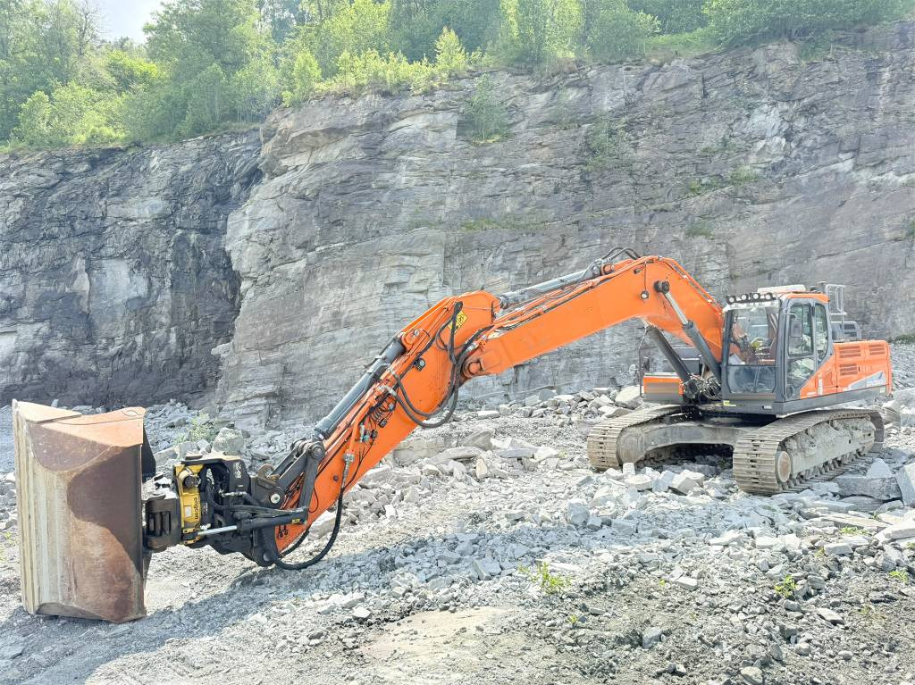 Doosan DX 300 LC-5 - Bager gusjeničar: slika Doosan DX 300 LC-5 - Bager gusjeničar Doosan DX 300 LC-5 - Bager gusjeničar: slika Doosan DX 300 LC-5 - Bager gusjeničar