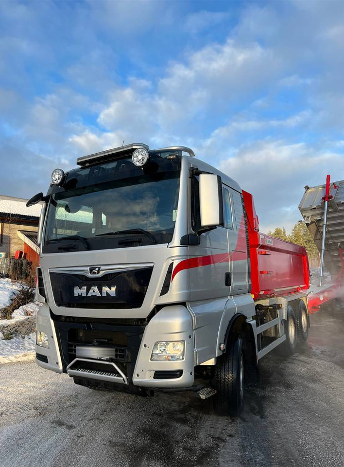 MAN TGX 26.580 6x4 - Kiper: slika MAN TGX 26.580 6x4 - Kiper MAN TGX 26.580 6x4 - Kiper: slika MAN TGX 26.580 6x4 - Kiper
