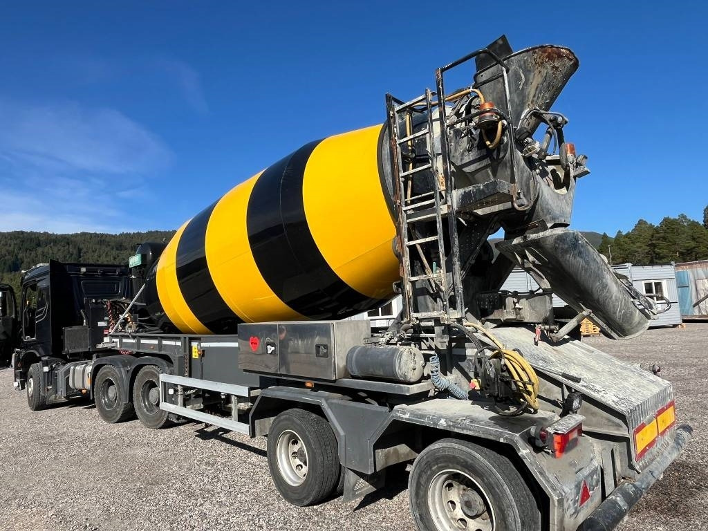 Mercedes-Benz Arocs 6X4 AMT BT 220 semi-trailer concrete mixer - Tegljač, Poluprikolica mikser: slika  Mercedes-Benz Arocs 6X4 AMT BT 220 semi-trailer concrete mixer - Tegljač, Poluprikolica mikser Mercedes-Benz Arocs 6X4 AMT BT 220 semi-trailer concrete mixer - Tegljač, Poluprikolica mikser: slika  Mercedes-Benz Arocs 6X4 AMT BT 220 semi-trailer concrete mixer - Tegljač, Poluprikolica mikser