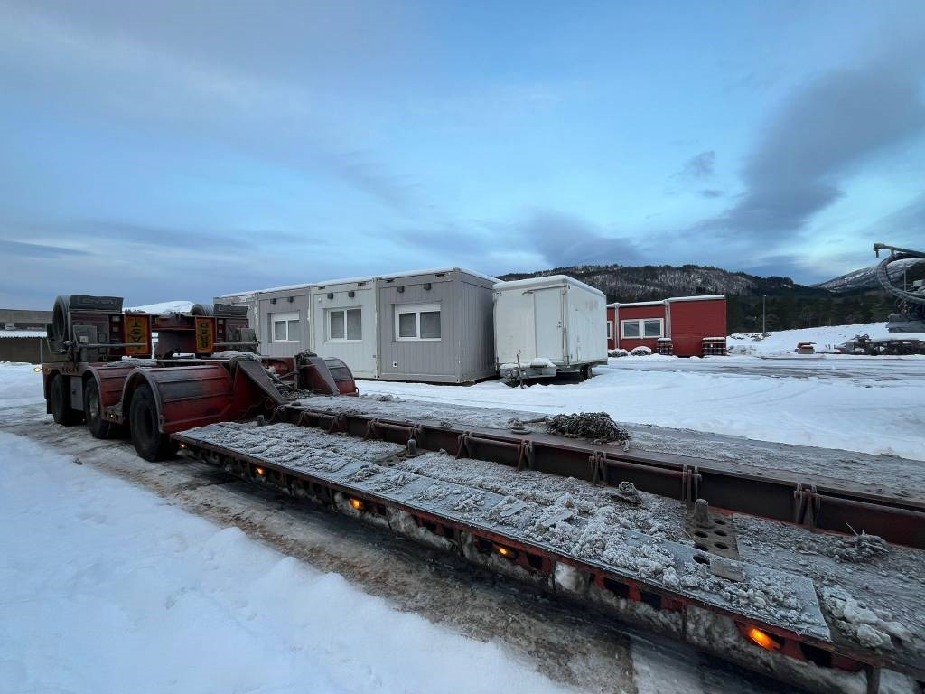 Vang ATHLS 3+1 Volvo FH16 750 Heavy Haul 8x2 - Poluprikolica s niskim utovarivačem: slika Vang ATHLS 3+1 Volvo FH16 750 Heavy Haul 8x2 - Poluprikolica s niskim utovarivačem Vang ATHLS 3+1 Volvo FH16 750 Heavy Haul 8x2 - Poluprikolica s niskim utovarivačem: slika Vang ATHLS 3+1 Volvo FH16 750 Heavy Haul 8x2 - Poluprikolica s niskim utovarivačem