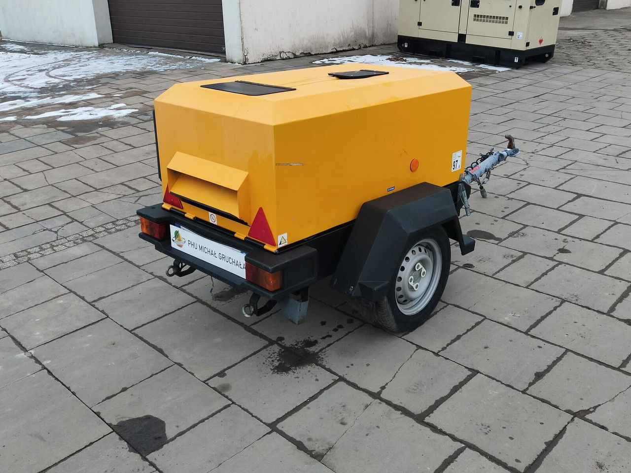 Doosan 7/20 Kompresor sprężarka 2018 Rok 7 BAR Tylko 436 Motogodzin - Zračni kompresor: slika Doosan 7/20 Kompresor sprężarka 2018 Rok 7 BAR Tylko 436 Motogodzin - Zračni kompresor Doosan 7/20 Kompresor sprężarka 2018 Rok 7 BAR Tylko 436 Motogodzin - Zračni kompresor: slika Doosan 7/20 Kompresor sprężarka 2018 Rok 7 BAR Tylko 436 Motogodzin - Zračni kompresor