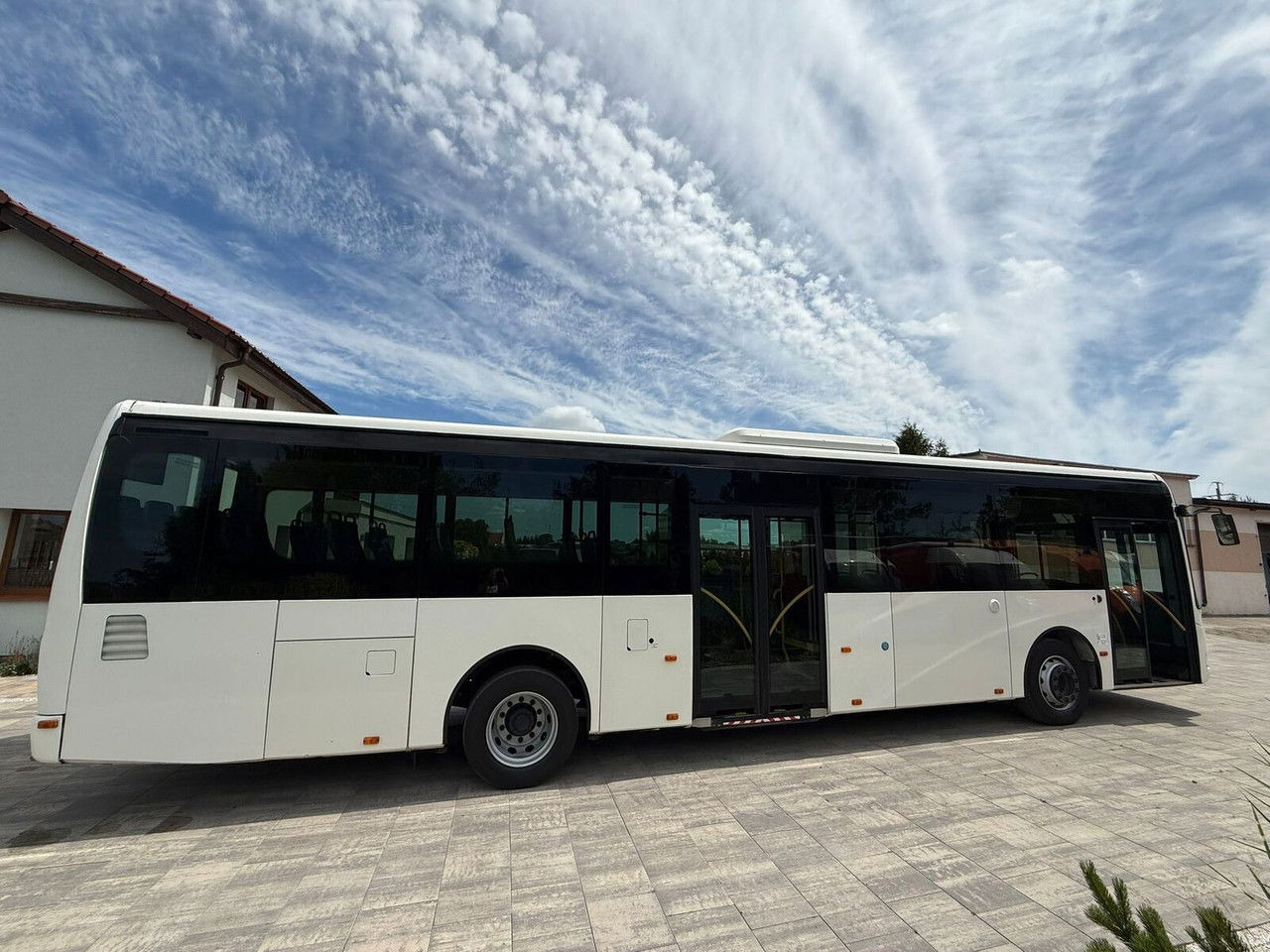 Irisbus Crossway LE SFR 161 Euro 5 Klimatyzacja Thermoking 12metrów 37mi - Gradski autobus: slika Irisbus Crossway LE SFR 161 Euro 5 Klimatyzacja Thermoking 12metrów 37mi - Gradski autobus Irisbus Crossway LE SFR 161 Euro 5 Klimatyzacja Thermoking 12metrów 37mi - Gradski autobus: slika Irisbus Crossway LE SFR 161 Euro 5 Klimatyzacja Thermoking 12metrów 37mi - Gradski autobus