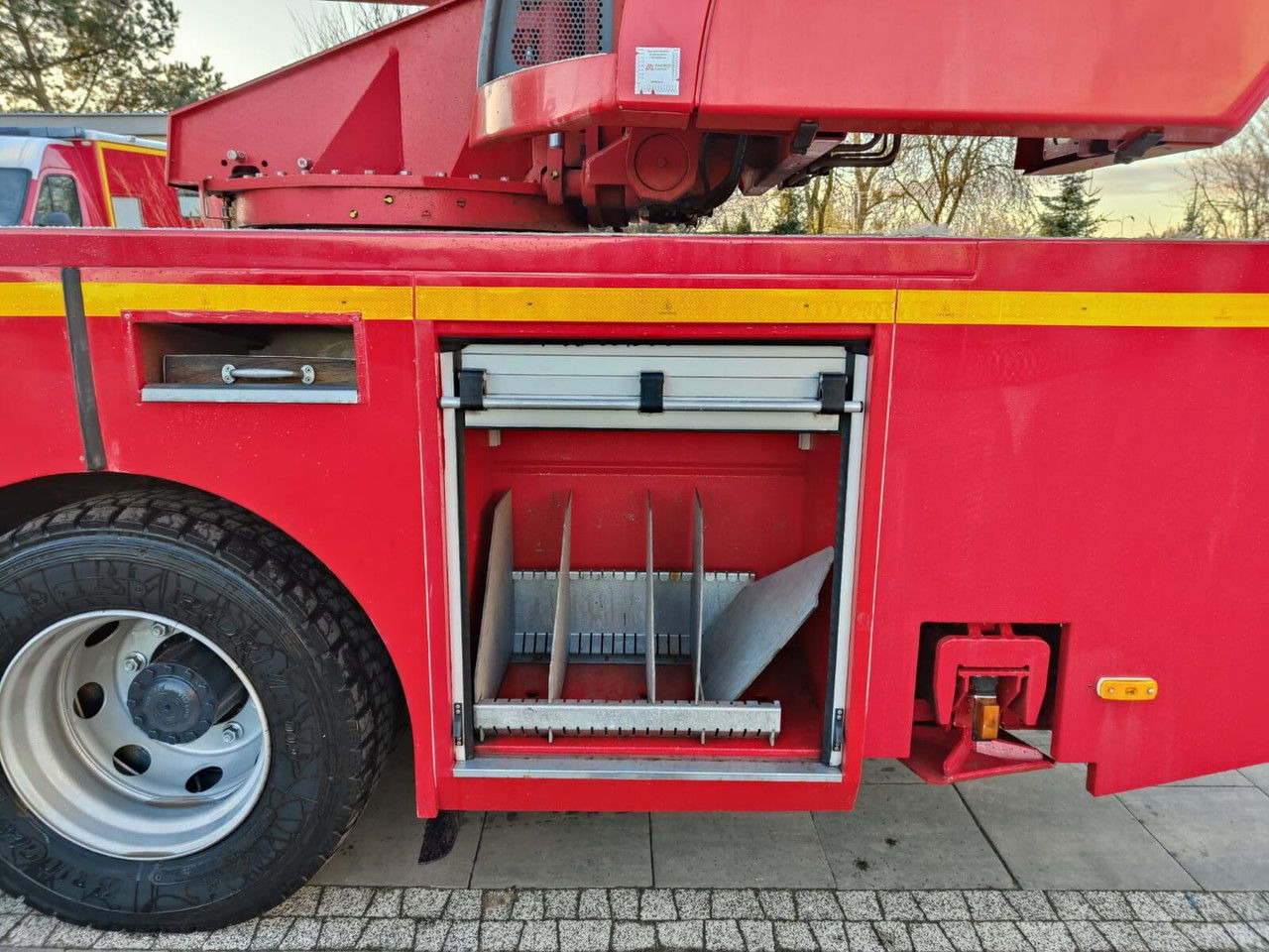 Vatrogasno vozilo Iveco EuroCargo 130 130E24 Drabina 30m Camiva Epas 30 Wóz strażacki: slika Vatrogasno vozilo Iveco EuroCargo 130 130E24 Drabina 30m Camiva Epas 30 Wóz strażacki