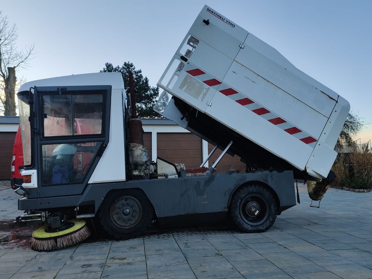 Mathieu Yno Ravo C 540 NA CZĘŚCI - Cestovna čistilica: slika Mathieu Yno Ravo C 540 NA CZĘŚCI - Cestovna čistilica Mathieu Yno Ravo C 540 NA CZĘŚCI - Cestovna čistilica: slika Mathieu Yno Ravo C 540 NA CZĘŚCI - Cestovna čistilica