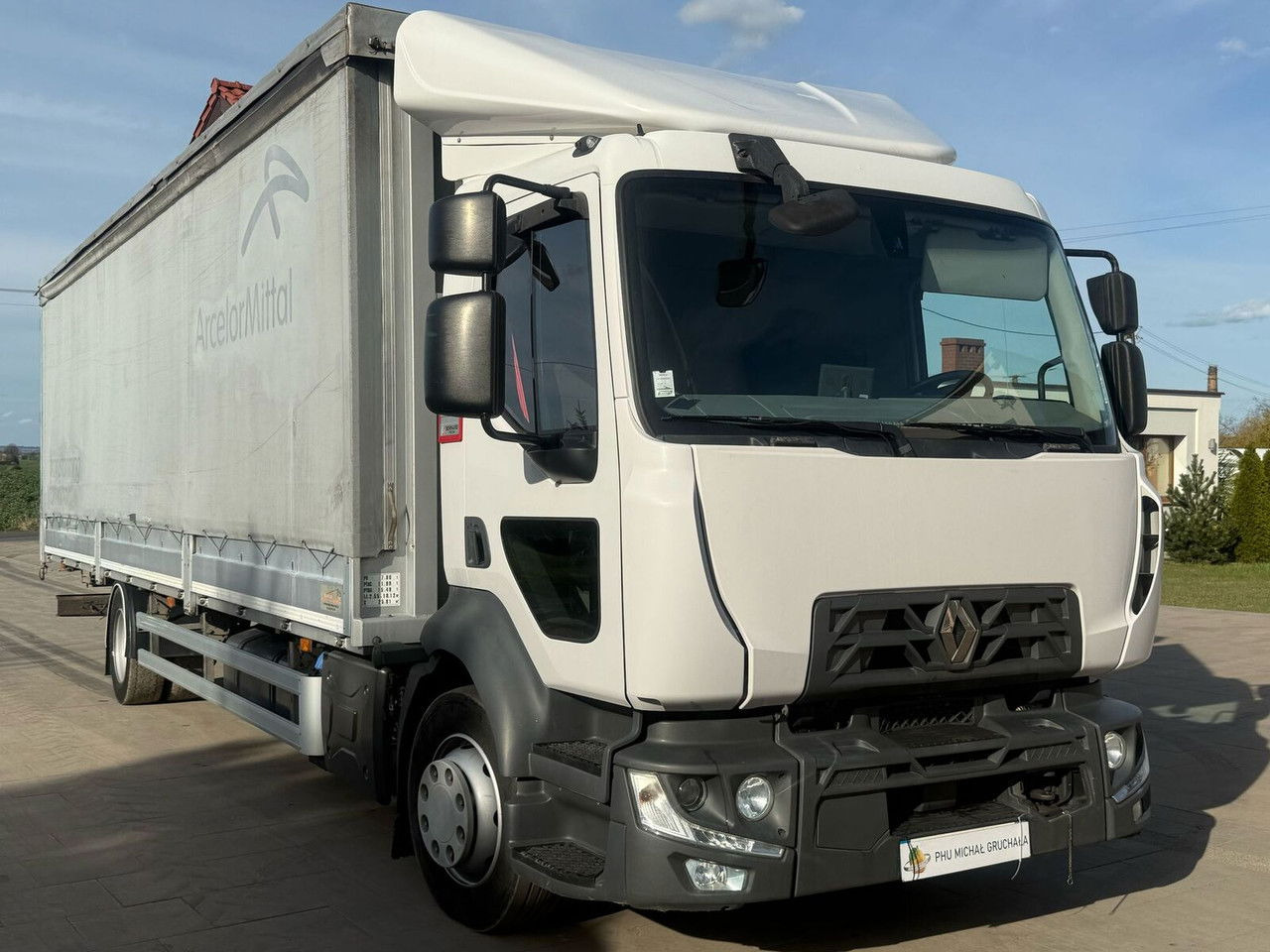 Renault 12 D12 - Kamion s ceradom: slika Renault 12 D12 - Kamion s ceradom Renault 12 D12 - Kamion s ceradom: slika Renault 12 D12 - Kamion s ceradom