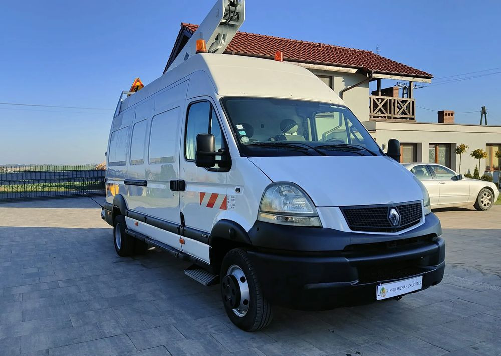 Renault Mascott - Podizna platforma montirana na kamion: slika  Renault Mascott - Podizna platforma montirana na kamion Renault Mascott - Podizna platforma montirana na kamion: slika  Renault Mascott - Podizna platforma montirana na kamion