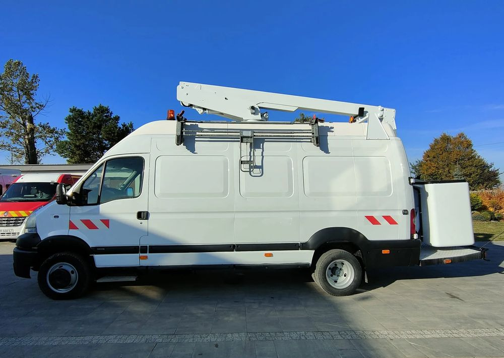 Renault Mascott - Podizna platforma montirana na kamion: slika  Renault Mascott - Podizna platforma montirana na kamion Renault Mascott - Podizna platforma montirana na kamion: slika  Renault Mascott - Podizna platforma montirana na kamion