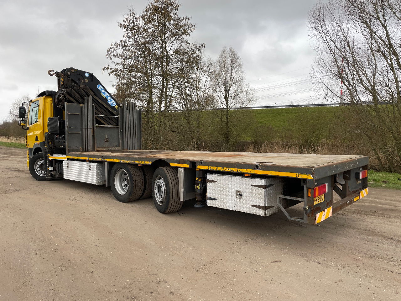 DAF 85.410 Met Effer 470 6s laadkraan ladekran loadercrane crane palfinger hiab - Kamion s kranom: slika DAF 85.410 Met Effer 470 6s laadkraan ladekran loadercrane crane palfinger hiab - Kamion s kranom DAF 85.410 Met Effer 470 6s laadkraan ladekran loadercrane crane palfinger hiab - Kamion s kranom: slika DAF 85.410 Met Effer 470 6s laadkraan ladekran loadercrane crane palfinger hiab - Kamion s kranom