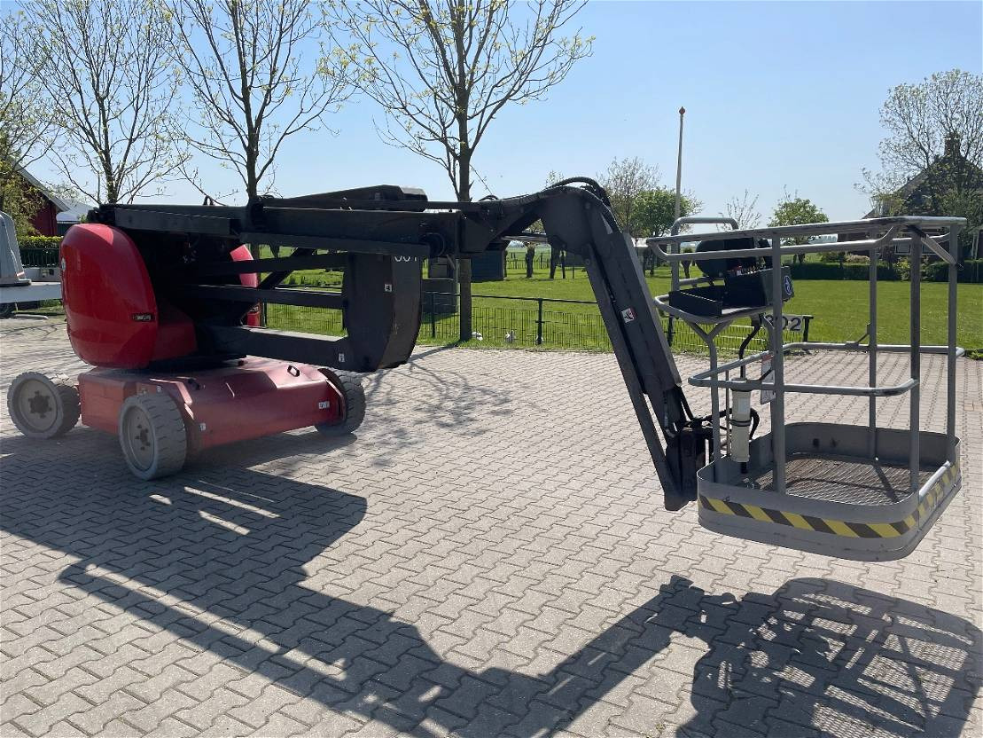 Manitou 170 Aetj - Zglobni krak: slika Manitou 170 Aetj - Zglobni krak Manitou 170 Aetj - Zglobni krak: slika Manitou 170 Aetj - Zglobni krak