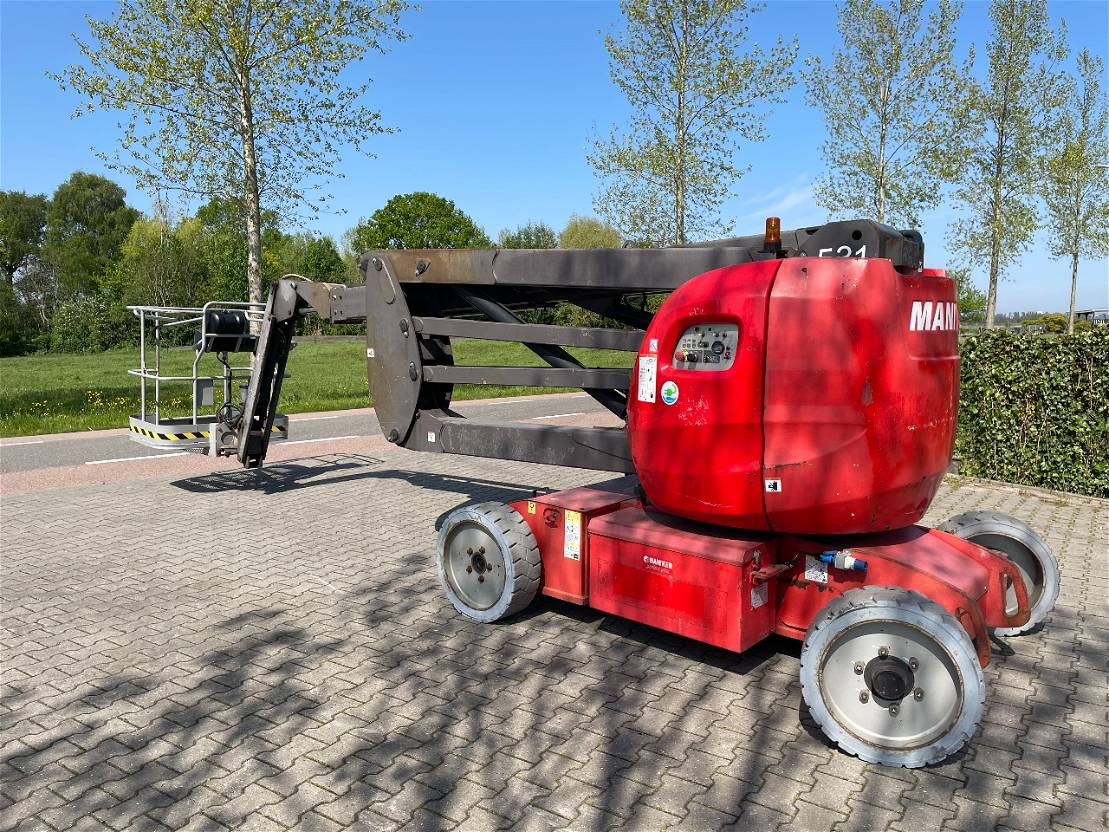 Manitou 170 Aetj - Zglobni krak: slika Manitou 170 Aetj - Zglobni krak Manitou 170 Aetj - Zglobni krak: slika Manitou 170 Aetj - Zglobni krak