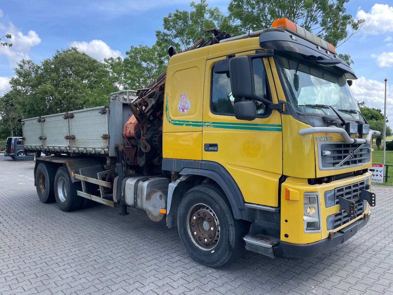 Volvo FM 12.380 .380 with Palfinger PK27000 with jib and tipper box - Kiper, Kamion s kranom: slika Volvo FM 12.380 .380 with Palfinger PK27000 with jib and tipper box - Kiper, Kamion s kranom Volvo FM 12.380 .380 with Palfinger PK27000 with jib and tipper box - Kiper, Kamion s kranom: slika Volvo FM 12.380 .380 with Palfinger PK27000 with jib and tipper box - Kiper, Kamion s kranom