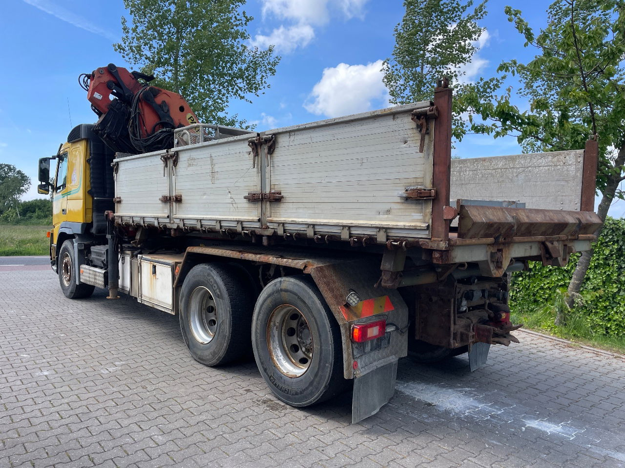 Volvo FM 12.380 .380 with Palfinger PK27000 with jib and tipper box - Kiper, Kamion s kranom: slika Volvo FM 12.380 .380 with Palfinger PK27000 with jib and tipper box - Kiper, Kamion s kranom Volvo FM 12.380 .380 with Palfinger PK27000 with jib and tipper box - Kiper, Kamion s kranom: slika Volvo FM 12.380 .380 with Palfinger PK27000 with jib and tipper box - Kiper, Kamion s kranom